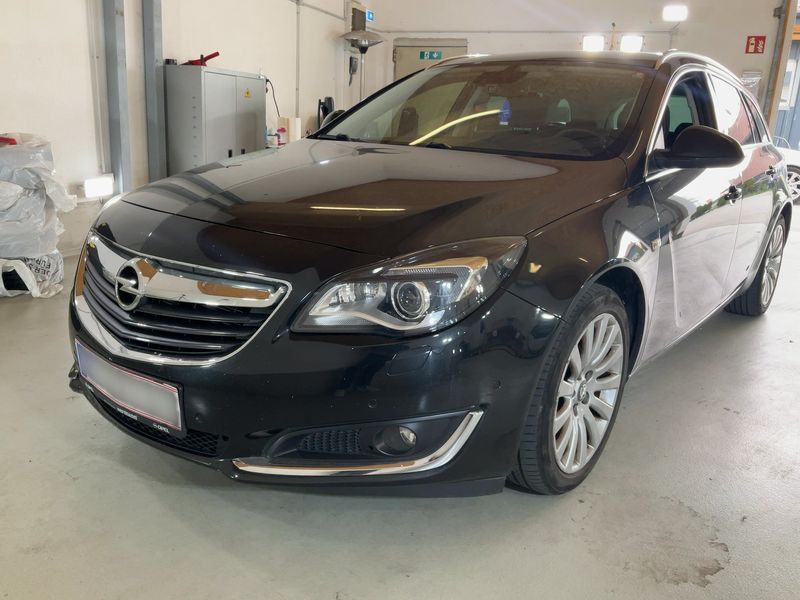 Opel Insignia Sports Tourer 1.6 CDTI DPF Cosmo — 1/40