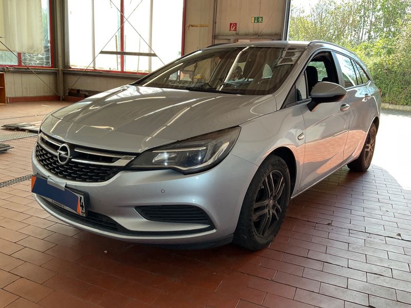 Opel Astra 1.6 CDTI DPF Edition Start/Stop — 1/30