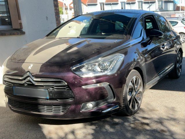 Citroen DS5 2.0 HDi Hybrid4 SportChic — 1/37