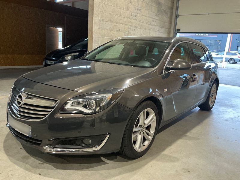 Opel Insignia Sports Tourer 2.0 CDTI Cosmo Pack — 1/34
