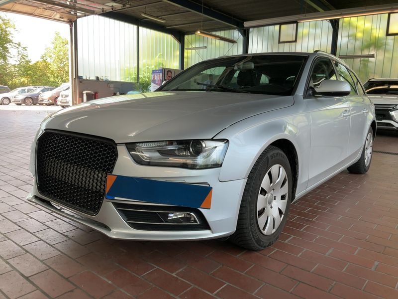 Audi A4 2.0 TDI Attraction — 1/58