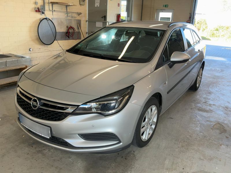 Opel Astra 1.6 CDTI DPF Edition Start/Stop — 1/29