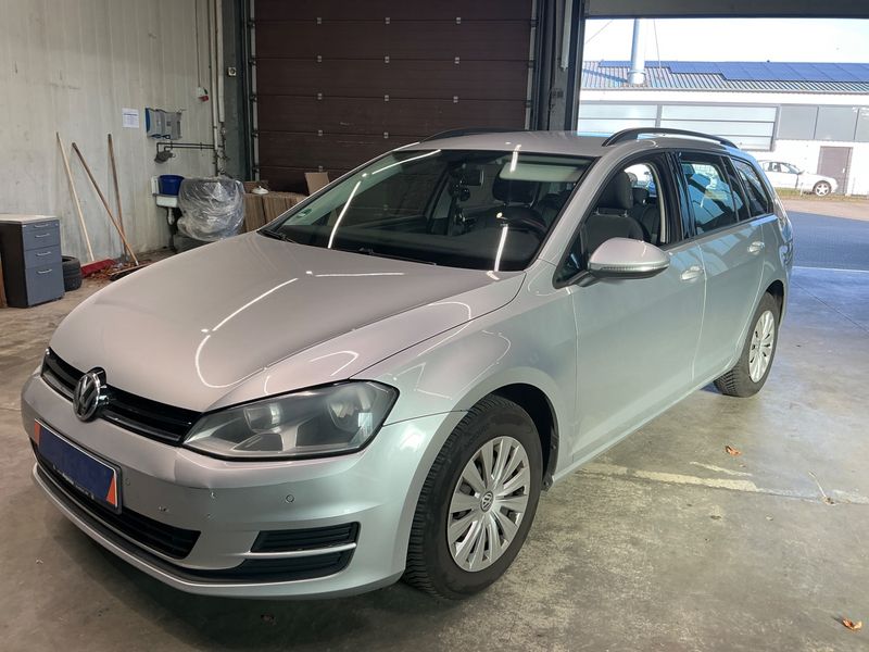 Volkswagen Golf VII 1.6 TDI Trendline BlueMotion Tech
