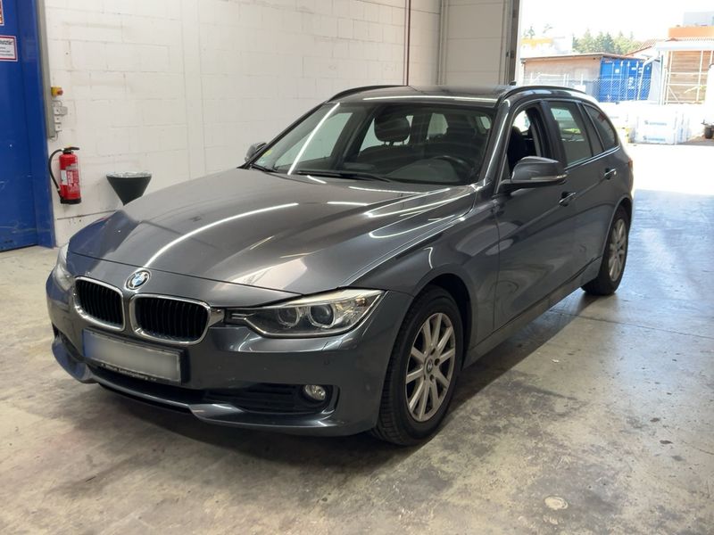 BMW 3er 318d — 1/29