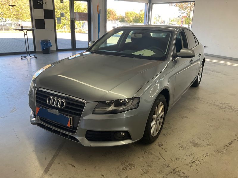 Audi A4 1.8 TFSI Ambiente — 1/24