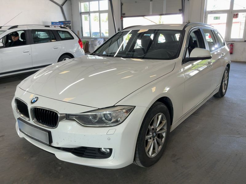 BMW 3er 320i xDrive — 1/40