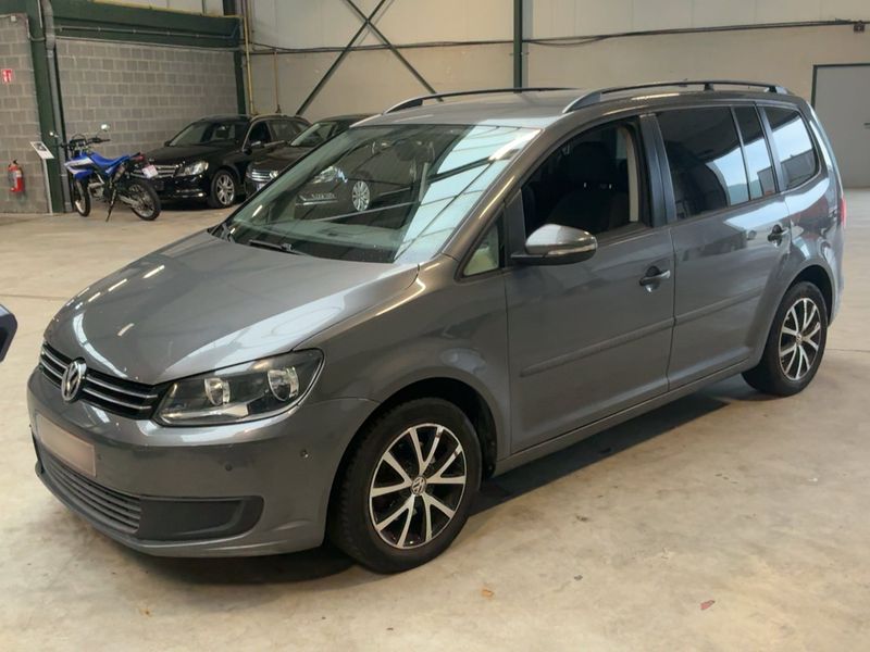 Volkswagen Touran 1.6 TDI Trendline BlueMotion Tech — 1/56