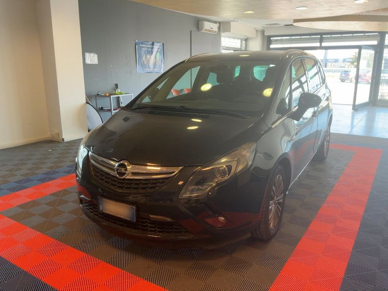 Opel Zafira Tourer 1.4 Turbo LPG Cosmo