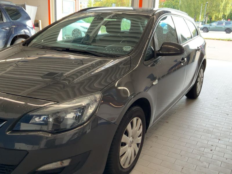Opel Astra 1.6 Selection — 1/38