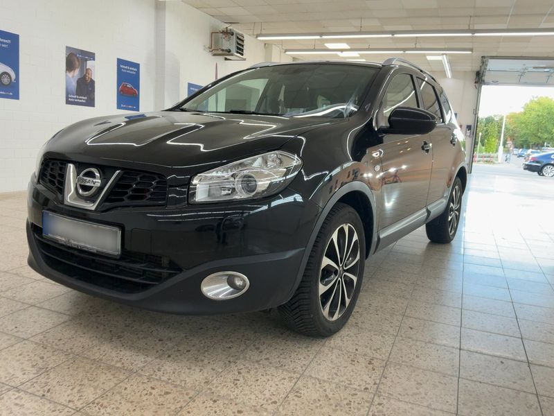 Nissan Qashqai+2 2.0 dCi Tekna — 1/50