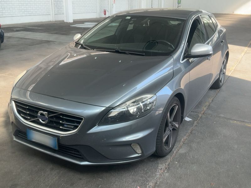 Volvo V40 1.6 D2 R-Design Kinetic — 1/25