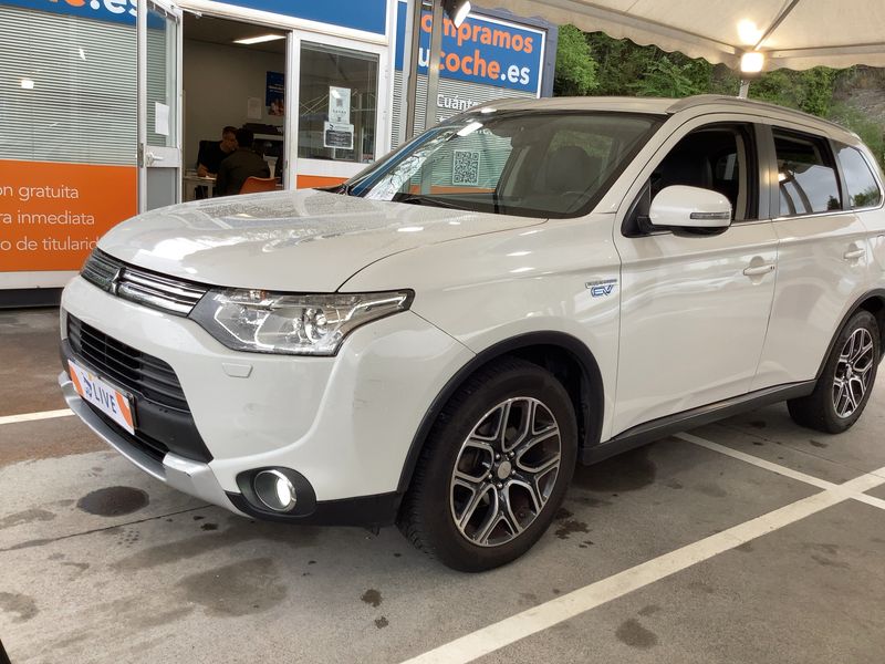 Mitsubishi Outlander 2.0 PHEV PHEV Kaiteki 4WD — 1/45