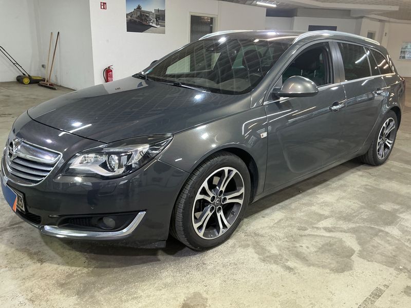 Opel Insignia Sports Tourer 2.0 CDTI Sport — 1/34