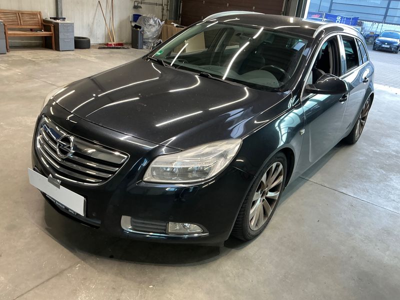 Opel Insignia Sports Tourer 2.0 CDTI 150 Jahre Opel — 1/20