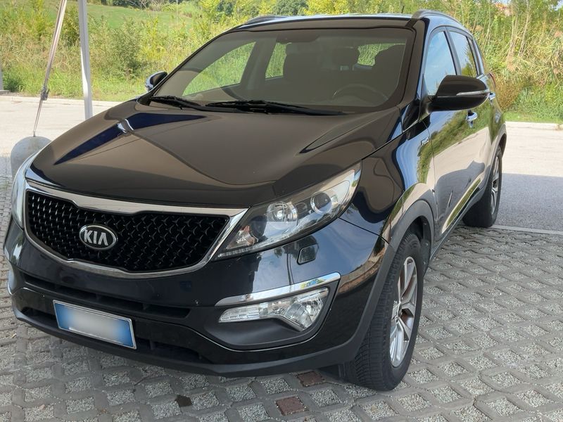 Kia Sportage 2.0 CRDi Feel 4WD — 1/38
