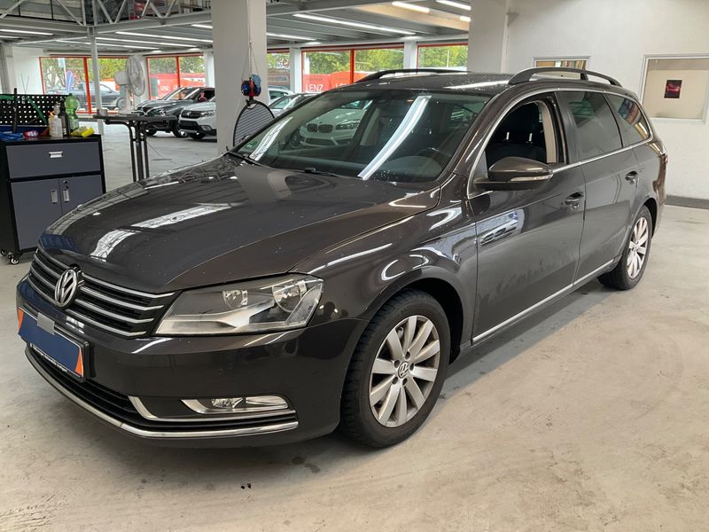 Volkswagen Passat 2.0 TDI Comfortline BlueMotion Tech — 1/31