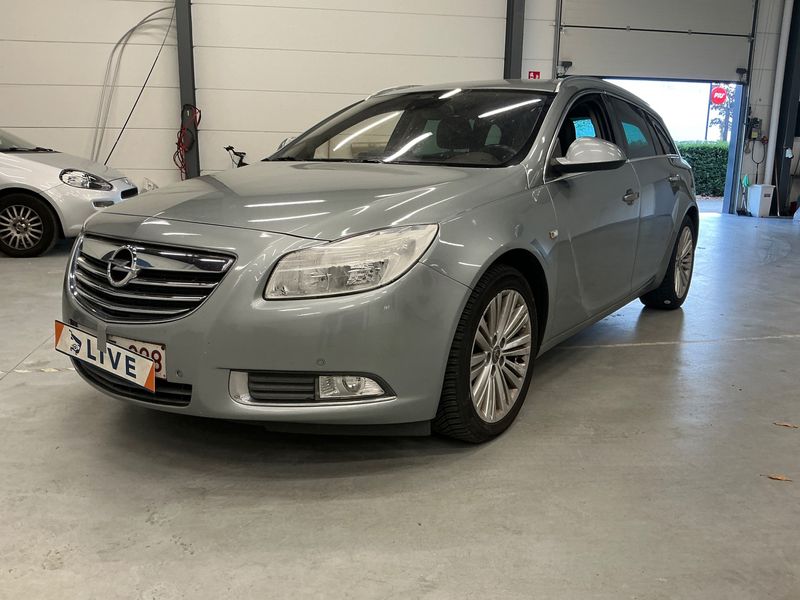 Opel Insignia Sports Tourer 2.0 CDTI Cosmo — 1/27