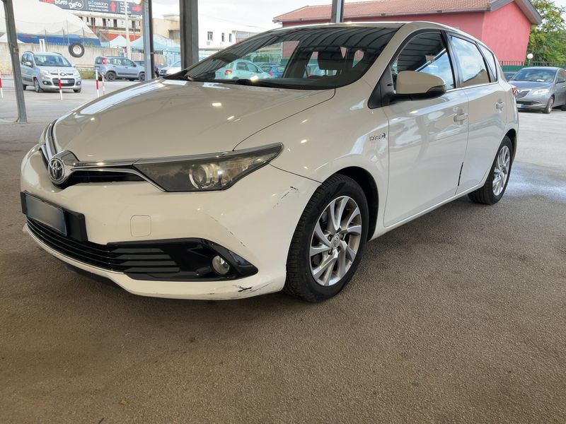 Toyota Auris 1.8 Hybrid Active — 1/49