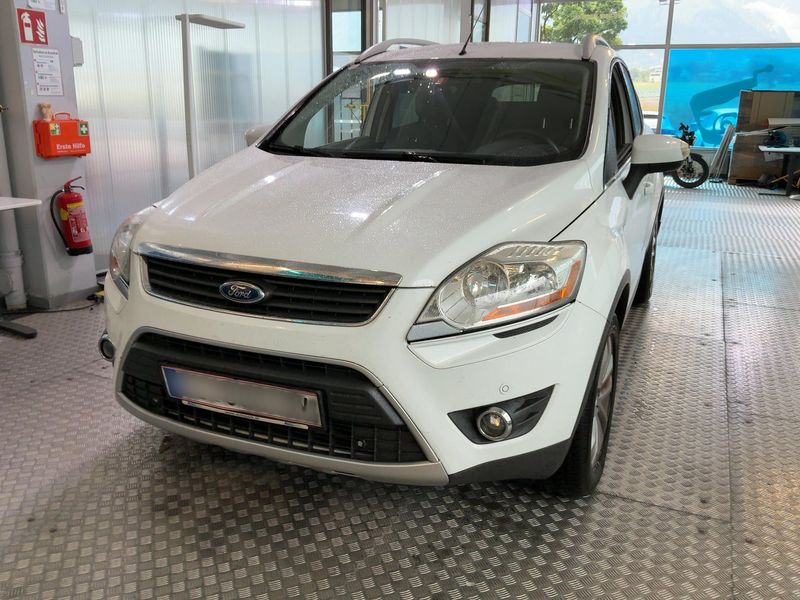 Ford Kuga 2.0 TDCi Titanium — 1/35