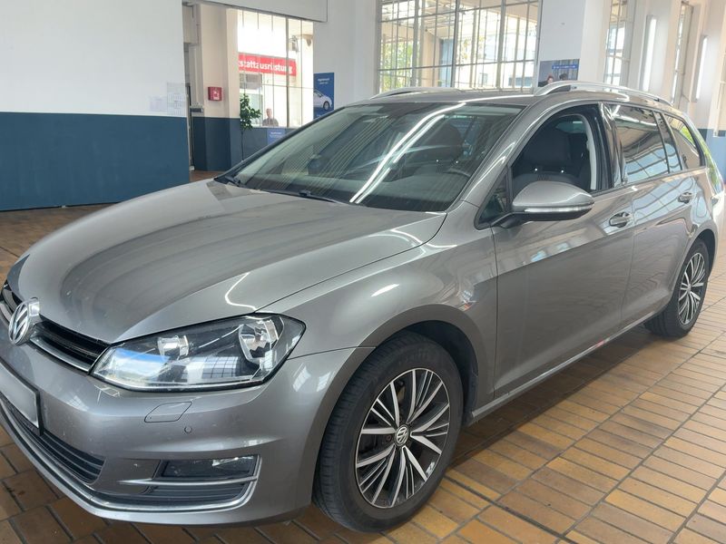 Volkswagen Golf VII 1.6 TDI Allstar BlueMotion Tech