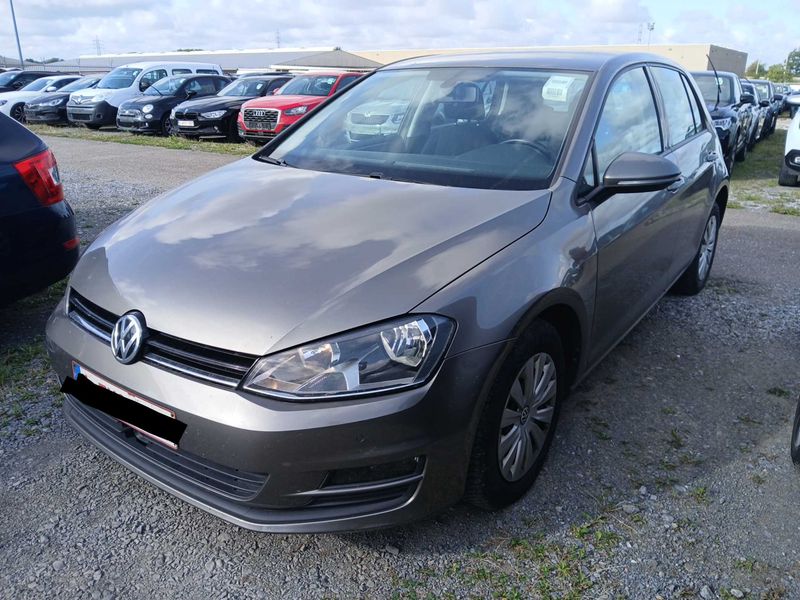 Volkswagen Golf VII 1.6 TDI Trendline BlueMotion Tech — 1/40