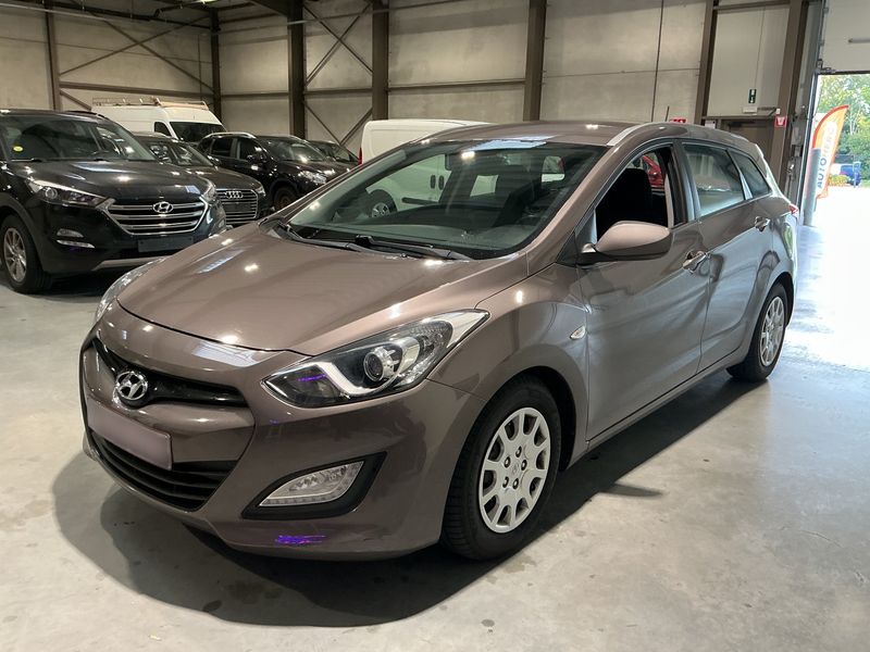 Hyundai i30 1.6 CRDi Style — 1/35