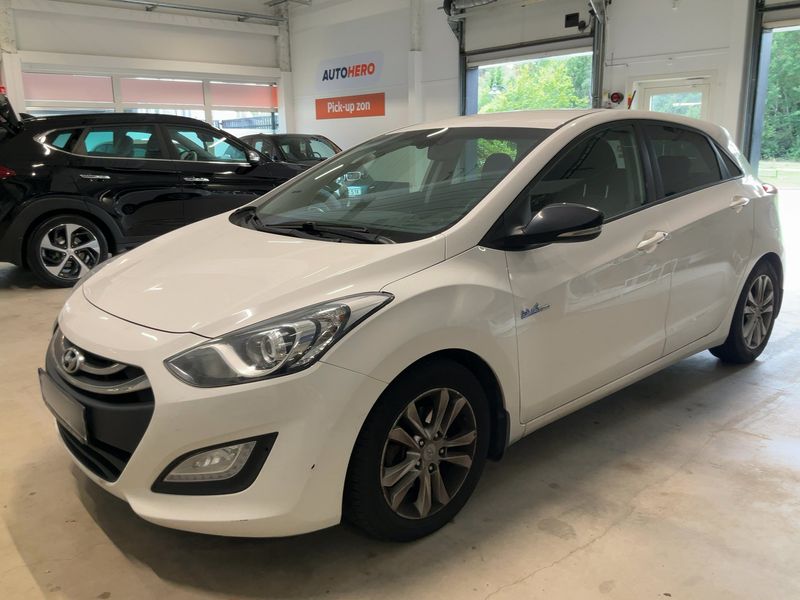 Hyundai i30 1.6 CRDi Style — 1/38