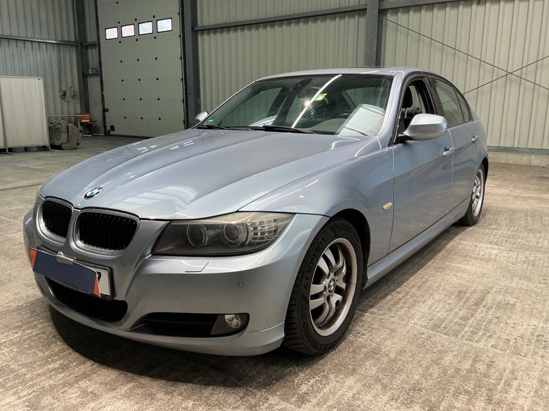 BMW 3er 318i — 1/31