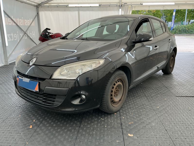 Renault Megane 1.6 Dynamique — 1/33