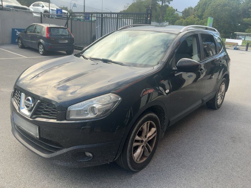 Nissan Qashqai+2 2.0 dCi Tekna 4x4 — 1/49