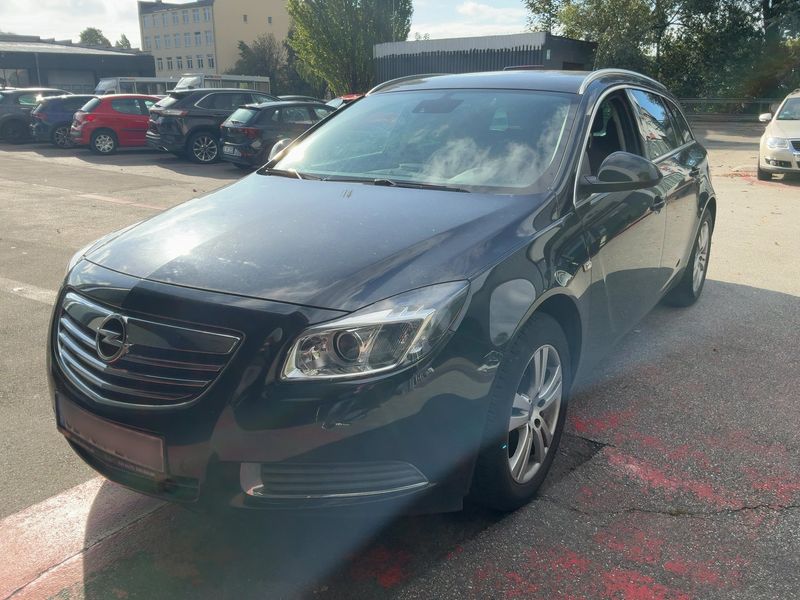 Opel Insignia Sports Tourer 1.6 Turbo Edition — 1/41
