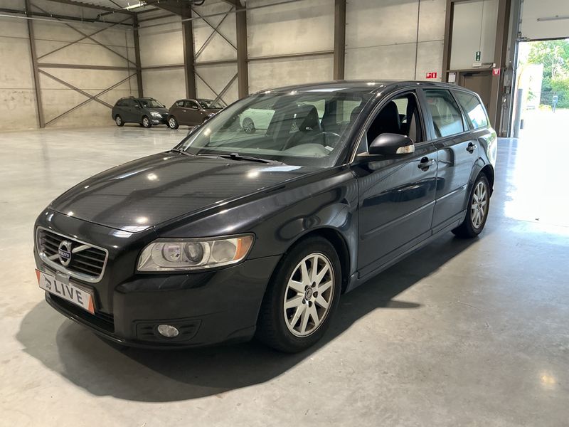 Volvo V50 1.6 D2 Business Edition — 1/45