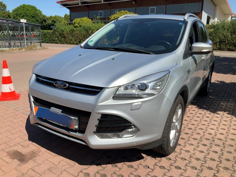 Ford Kuga 2.0 TDCi Titanium — 1/29