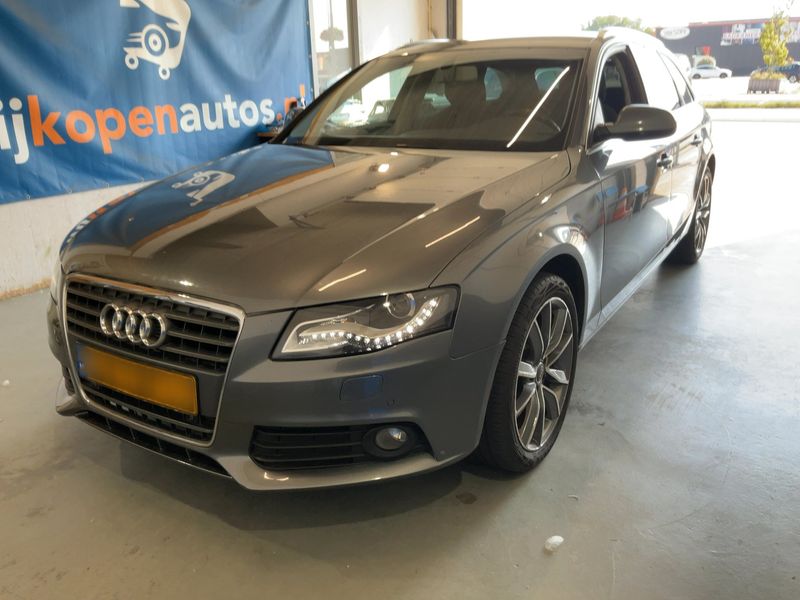 Audi A4 2.0 TFSI Attraction — 1/27