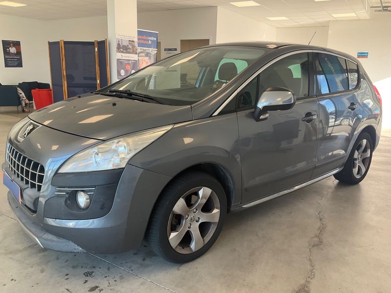 Peugeot 3008 2.0 HDi Premium Pack — 1/24