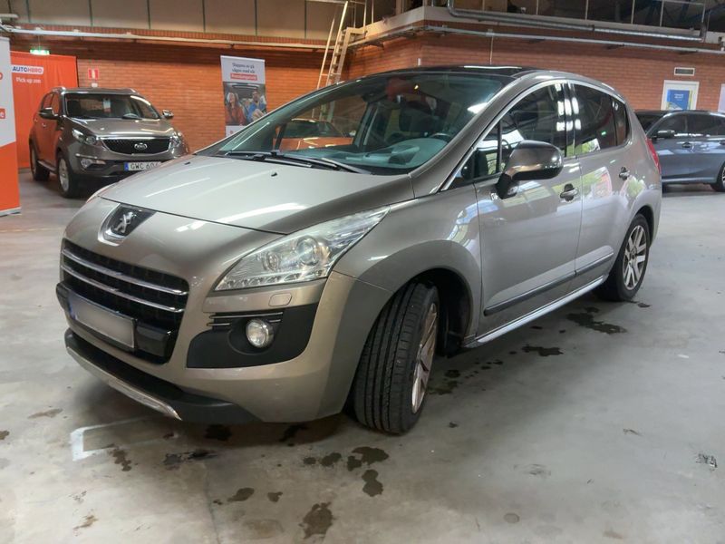 Peugeot 3008 2.0 HDi Hybrid4 — 1/28