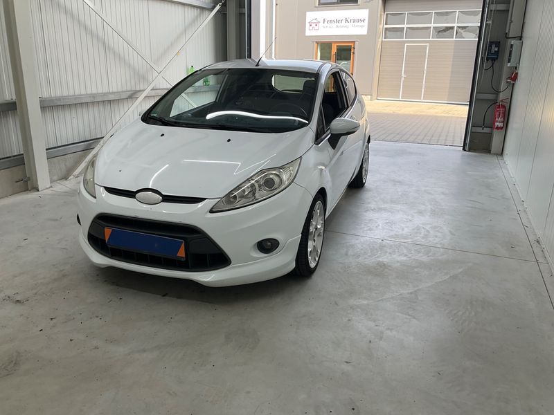 Ford Fiesta 1.6 Ti-VCT Sport — 1/23