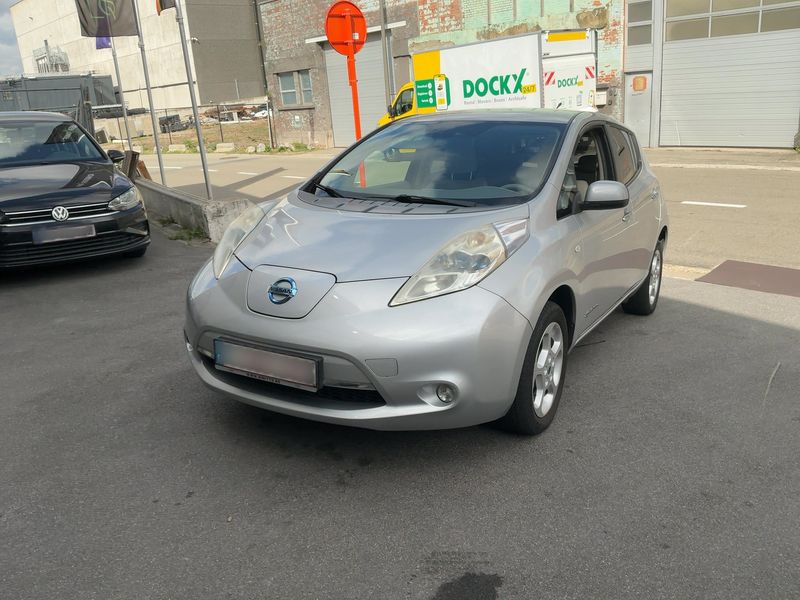 Nissan Leaf electric drive 80 kW Tekna — 1/29