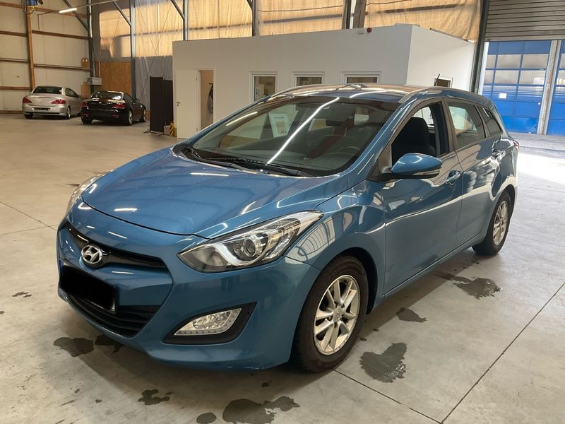 Hyundai i30 1.6 CRDi Trend — 1/23