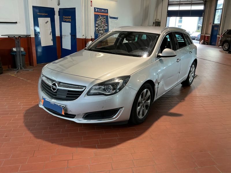 Opel Insignia Sports Tourer 2.0 CDTI Innovation — 1/42
