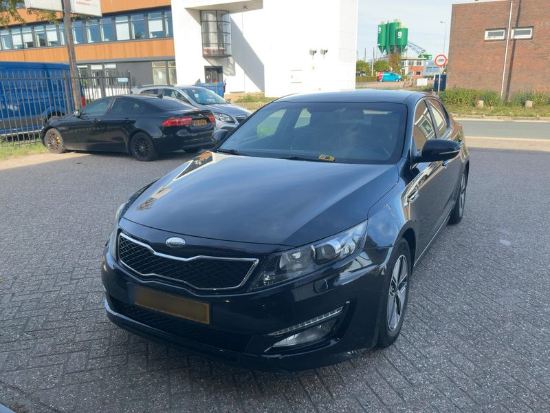 Kia Optima 2.0 Hybrid Spirit — 1/35