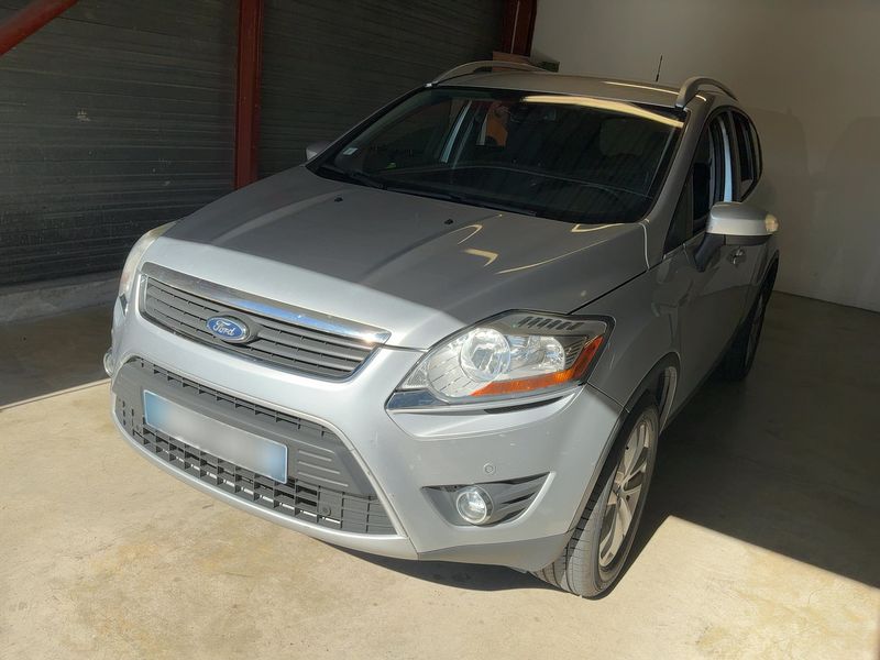 Ford Kuga 2.0 TDCi Titanium — 1/39