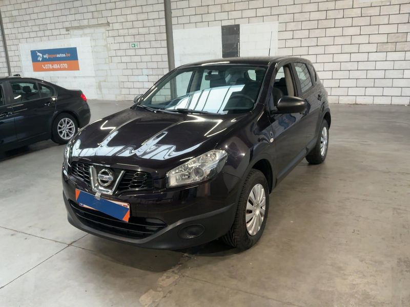 Nissan Qashqai 1.6 Visia — 1/34