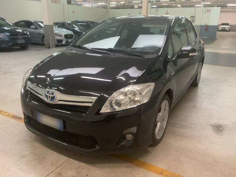 Toyota Auris 1.8 Hybrid Executive — 1/34