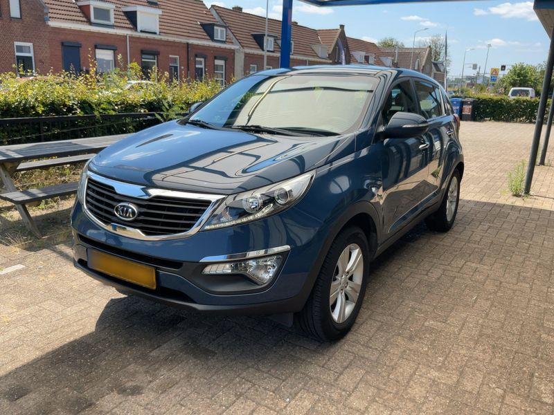 Kia Sportage 2.0 Attract 2WD — 1/37