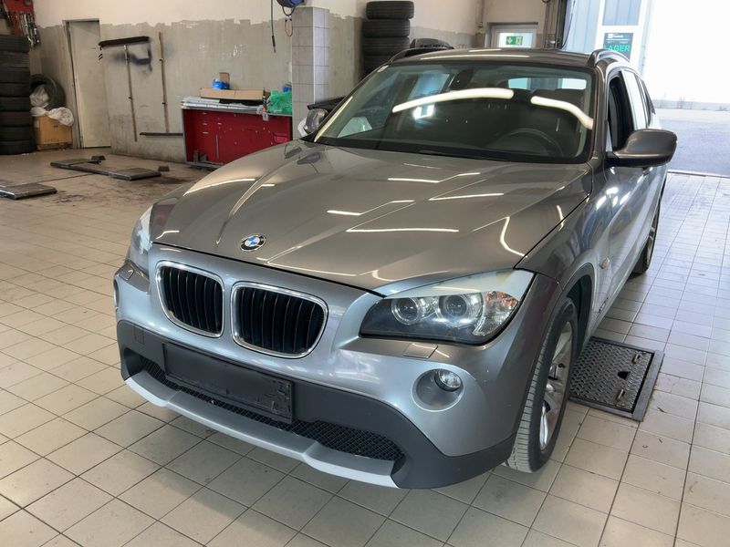BMW X1 xDrive 18d — 1/42