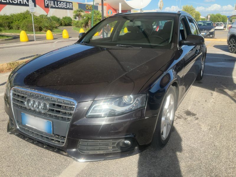 Audi A4 2.0 TDI Ambition — 1/30