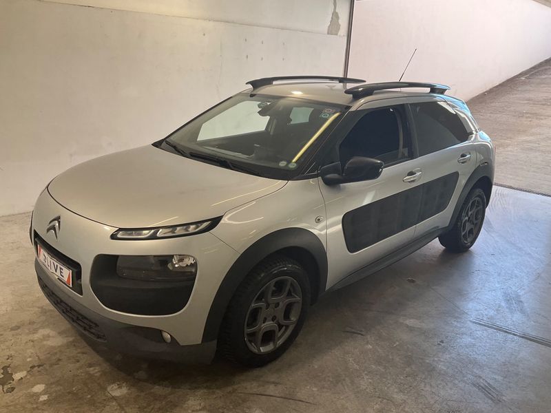 Citroen C4 Cactus 1.6 Blue-HDi Shine — 1/17