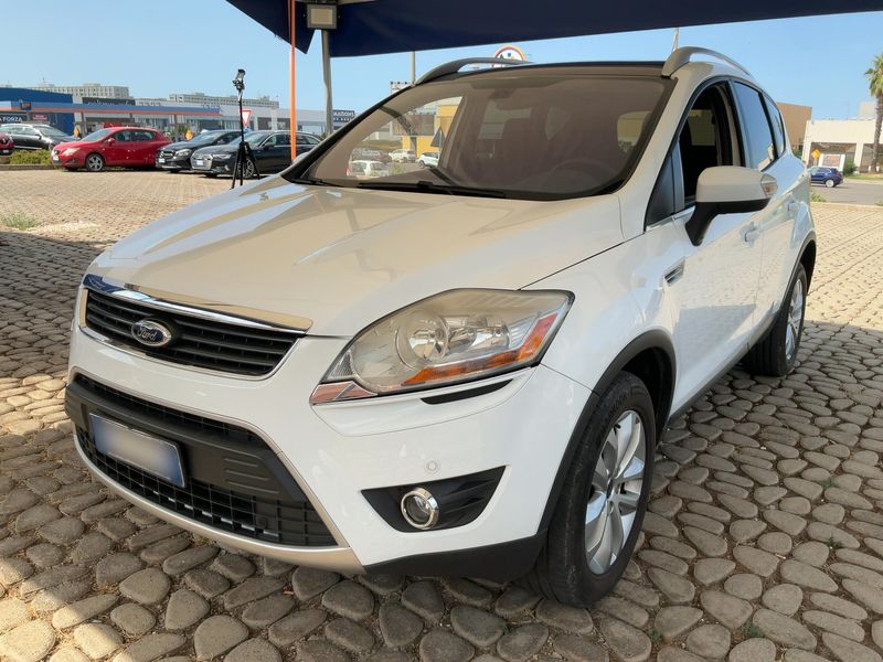 Ford Kuga 2.0 TDCi Titanium — 1/31