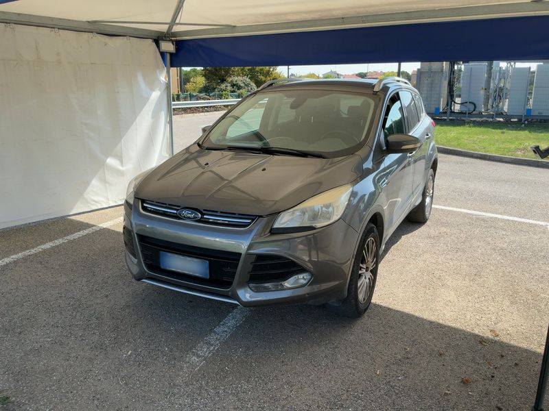 Ford Kuga 2.0 TDCi Titanium — 1/24
